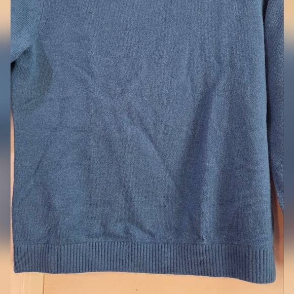 Women's L.L.Bean Blue Water Cashmere Crew Sweater, Size S Pet - Picture 6 of 13